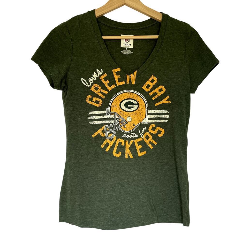 NFL Team Apparel Greenbay Packers women's size small football shirt green v-neck